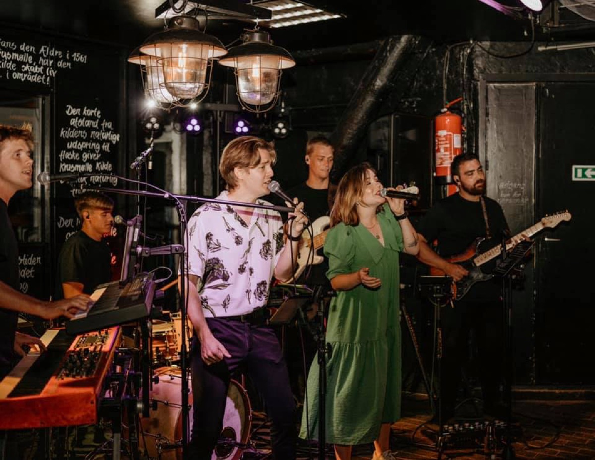 Intim koncert med Dis'Cover Band på pub